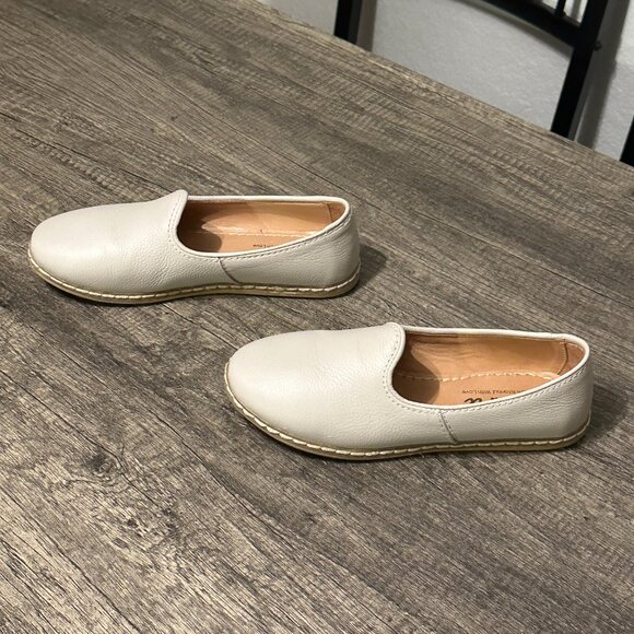 Charix Classic Cloud Slip-On, Size 37 - Picture 3 of 7